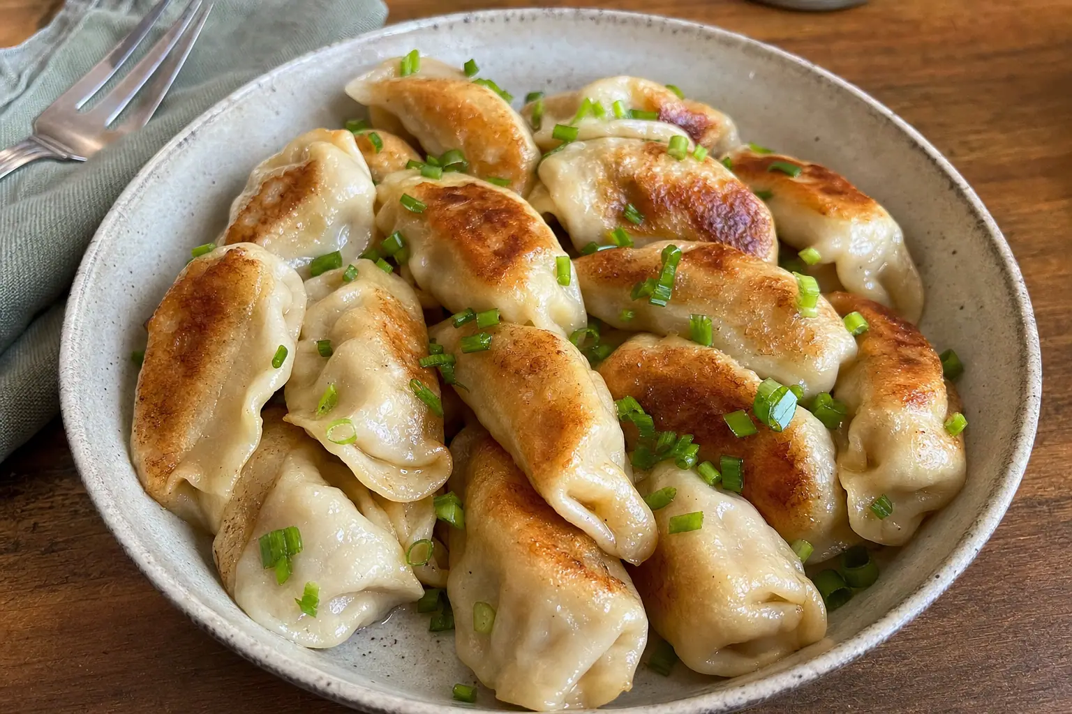 Pan-Fried Pork and Cabbage Dumplings: homemade Chinese dumplings — Dinner recipe | Afoodrink