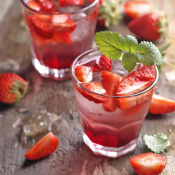 Delicious Strawberry Iced Tea